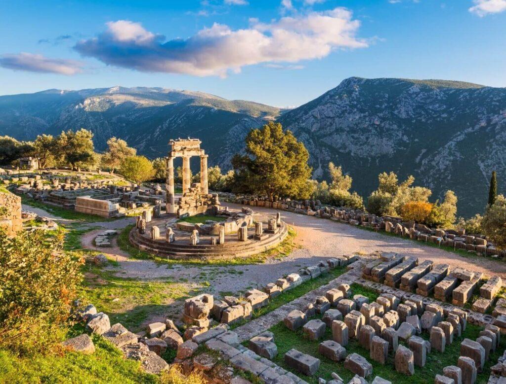 Delphi Temple E1685135173295 1 1